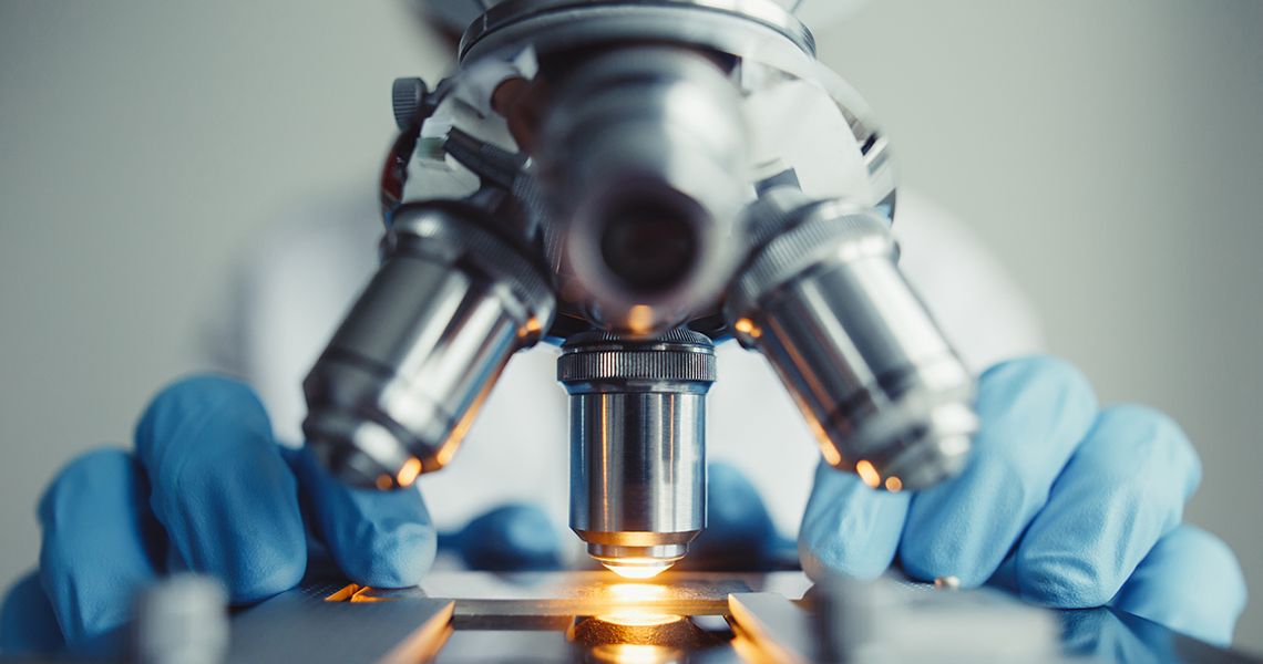 Microscope